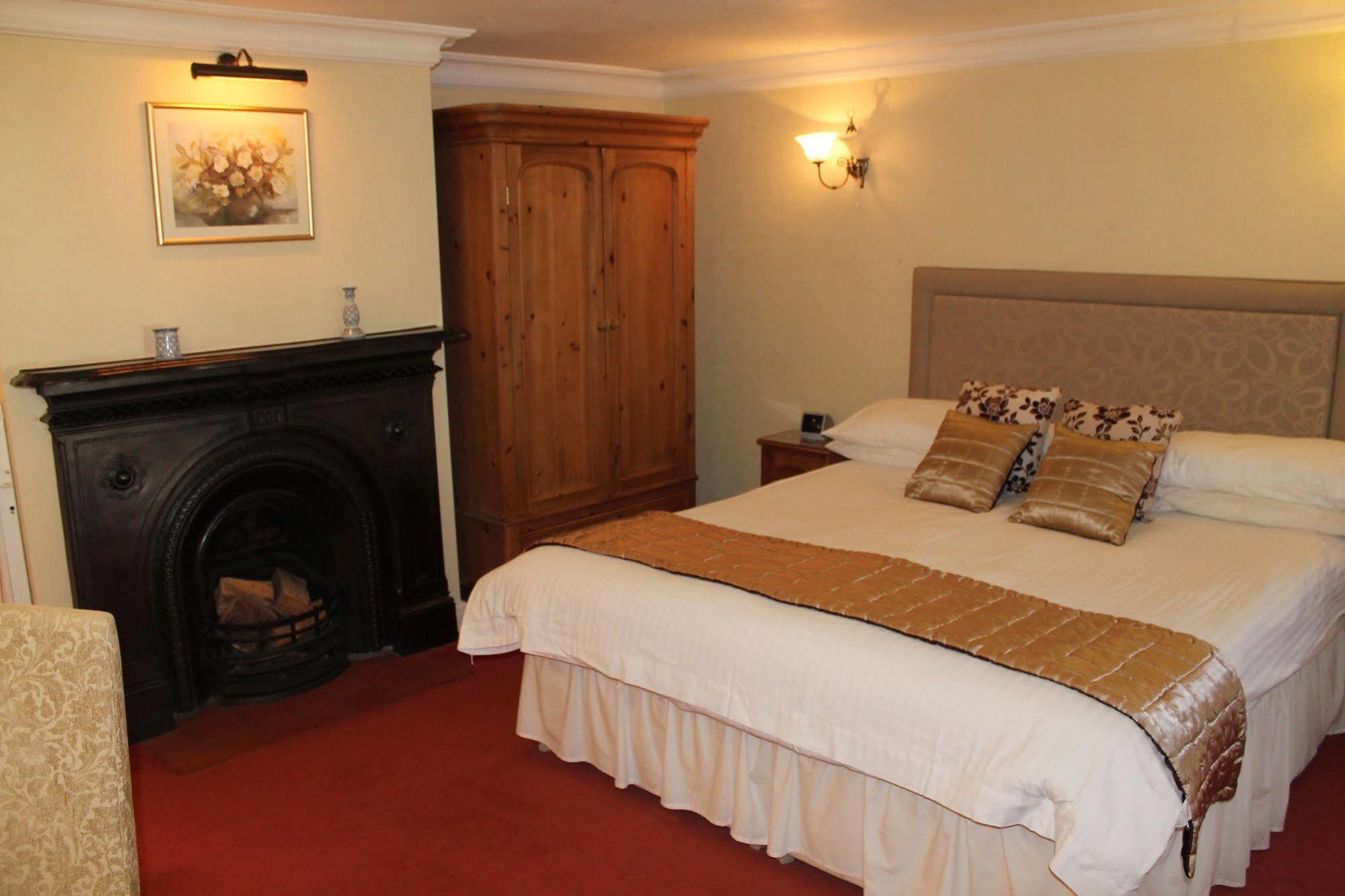 Longview Hotel Knutsford Exterior foto